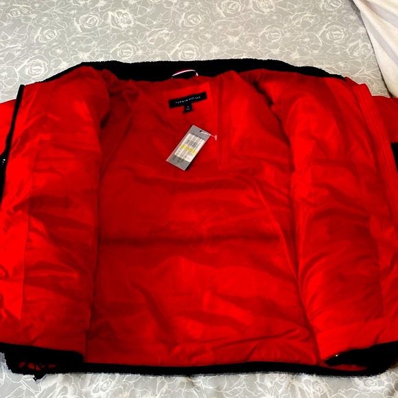 Red - Picture 10 of 10